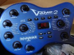 Amplificador Meteoro e Pedal V-Amp 2